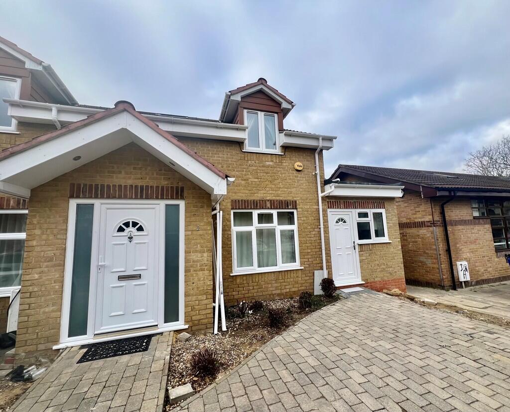 Andrews Close, Harrow