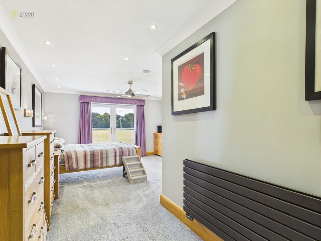 CAM03830G0-PR0156...