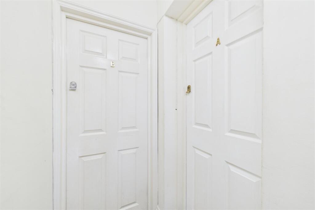 Flat A, 284 Gloucester Road, Horfield, Bristol BS7