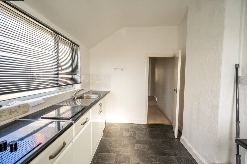 Kitchen (2)
