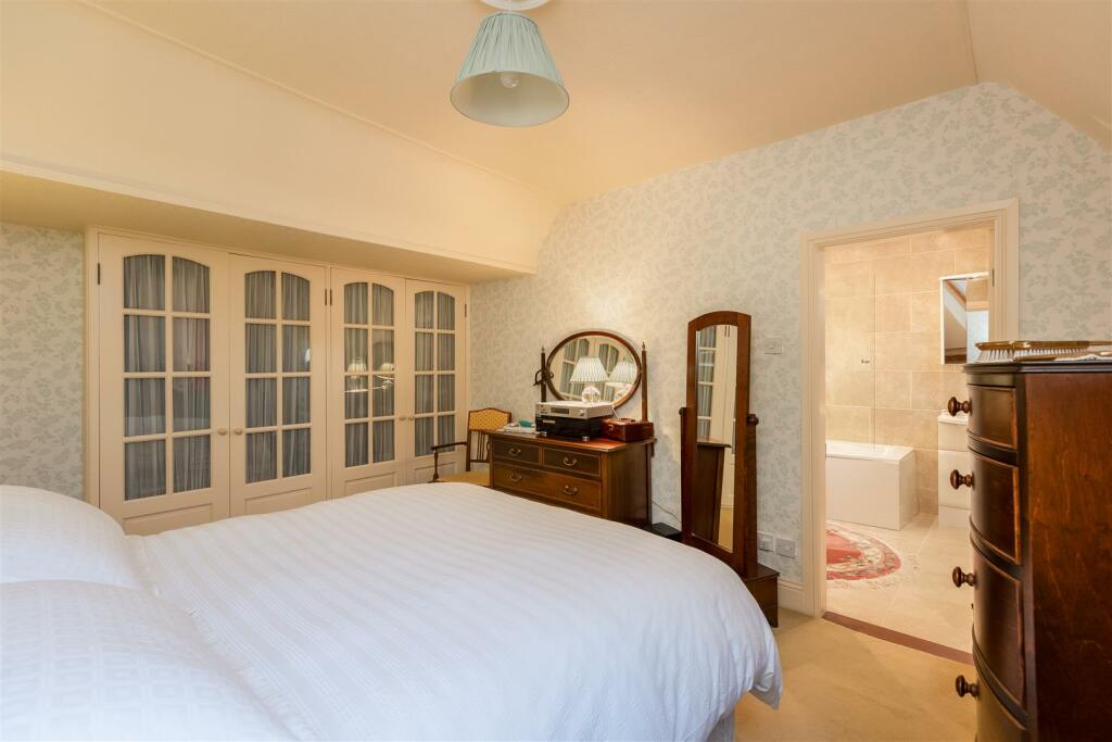 York Road 49 Bedroom 1-3.jpg