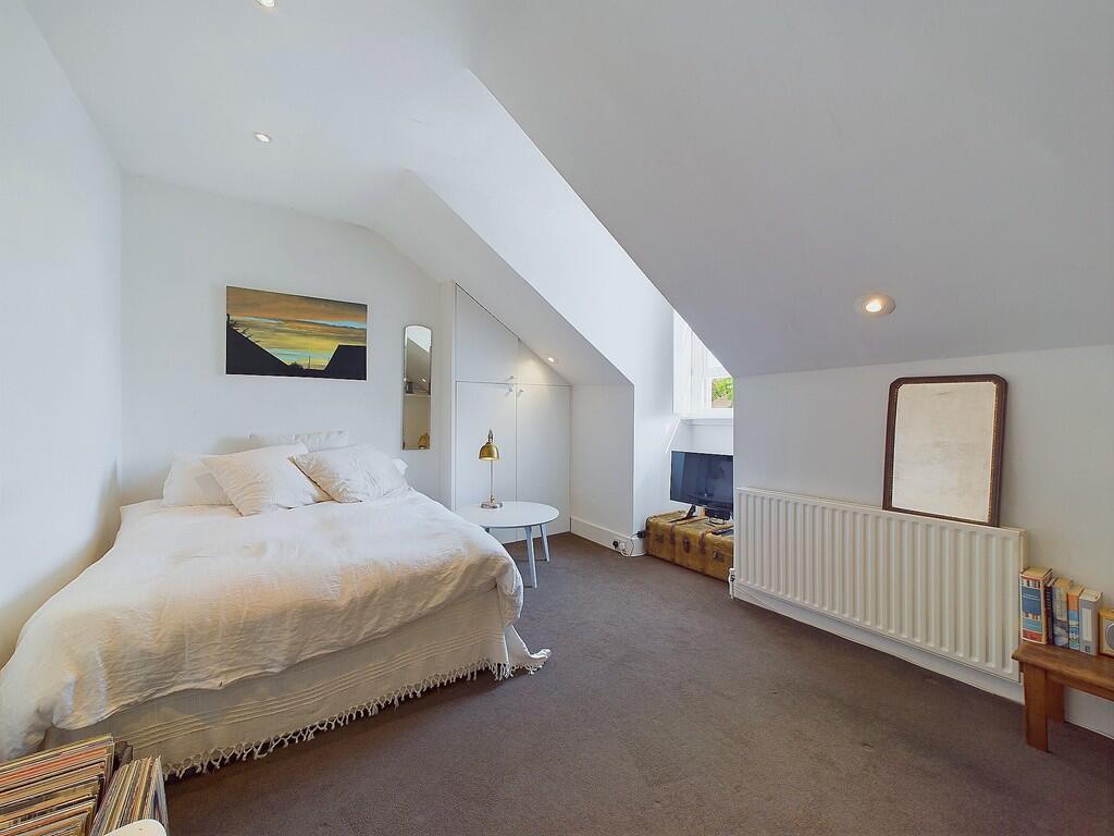 CAM03519G0-PR0146...