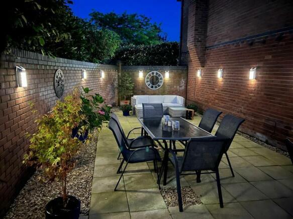 116005_c152f1ea-80f2-4607-b571-09a02bee1dfe_IMG_19