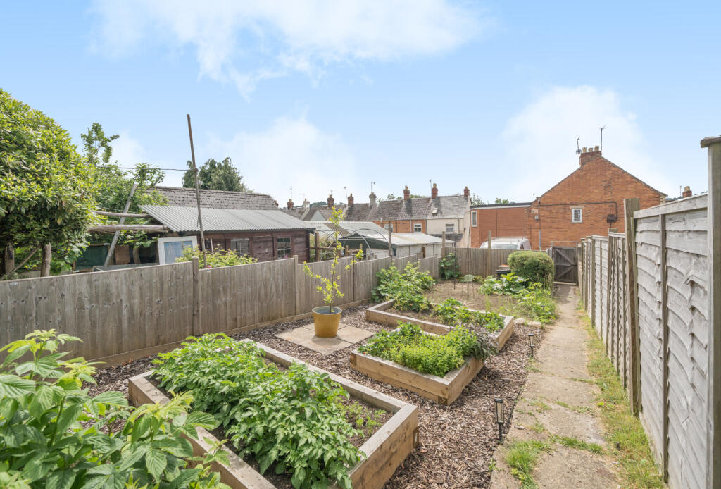 1296561-4-68383f8...