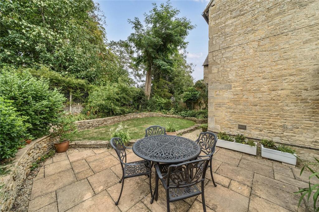 Rear Garden Patio
