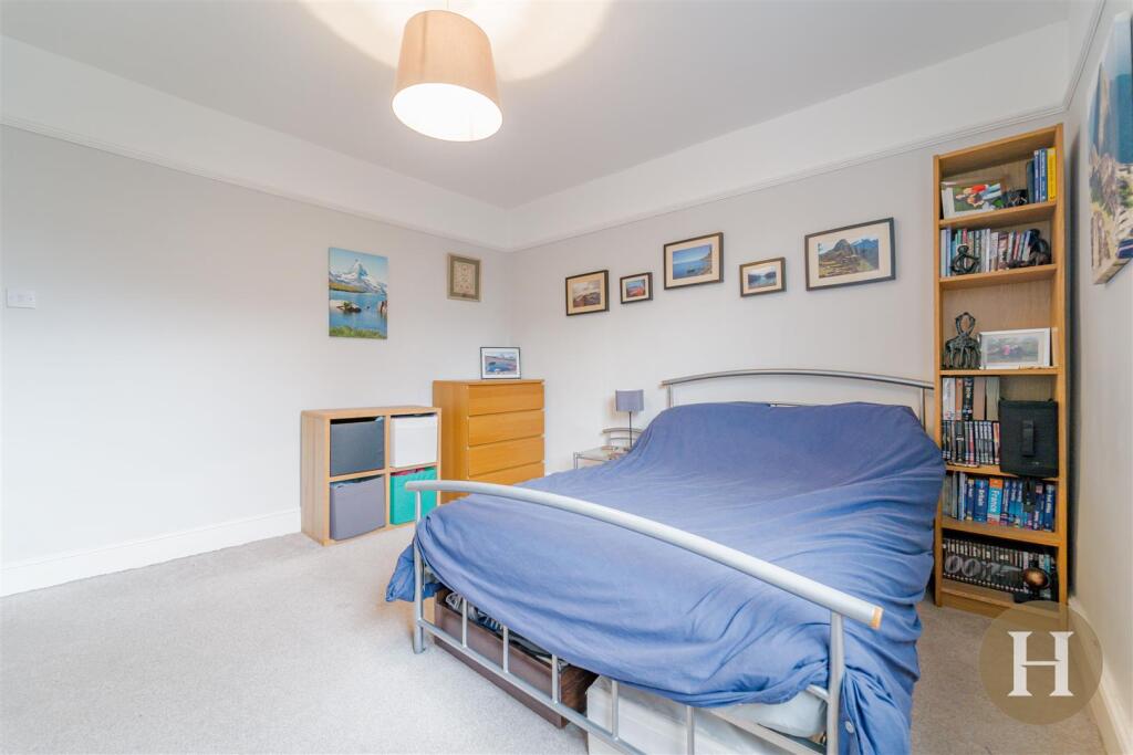 Hadleigh Estate Agents-16.jpg