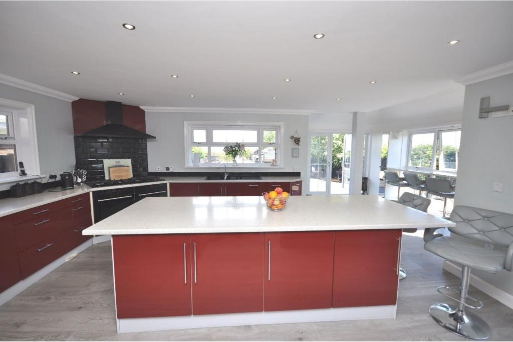 Kitchen/Breakfast