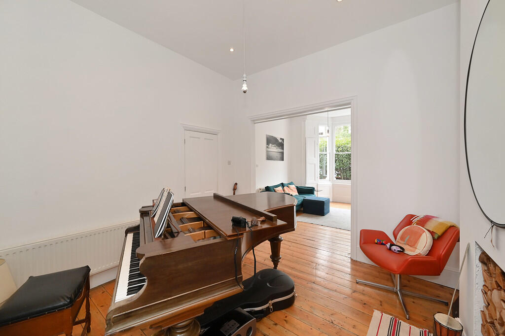 37-Lauriston-Road...