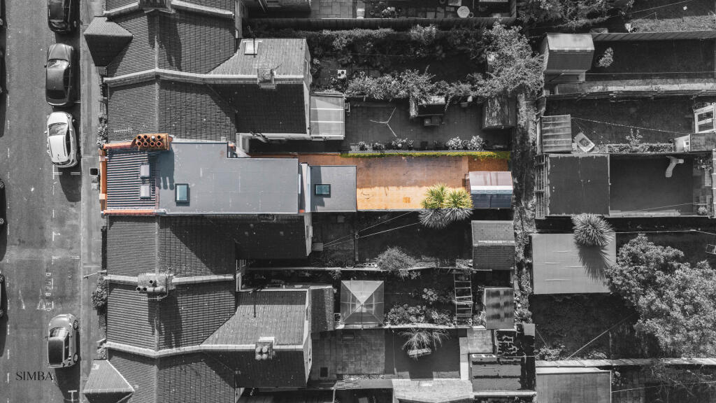 8BA Roof Drone