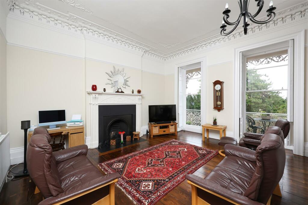 FFF 9 Charlotte St 13.JPG