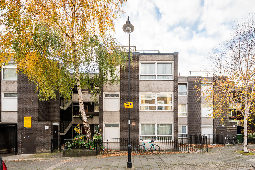 Raleigh Mews - Lo...