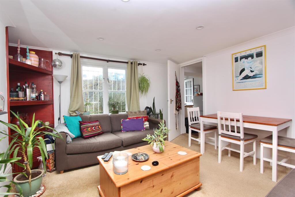 Stamford Grove West, N16