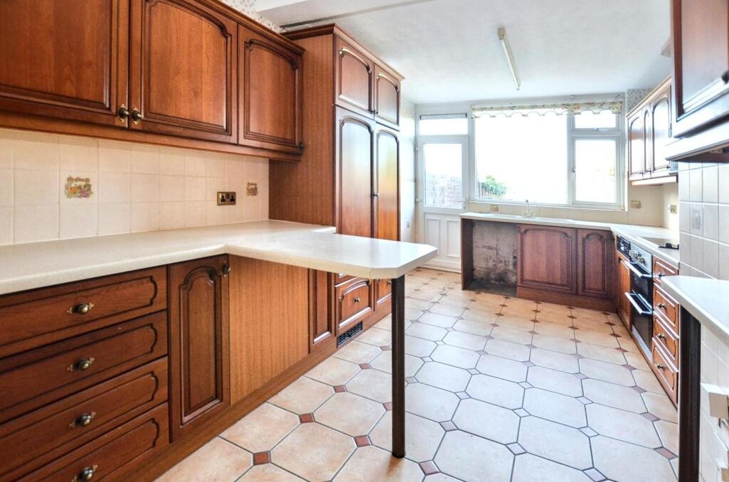 Kitchen / Breakfast Room