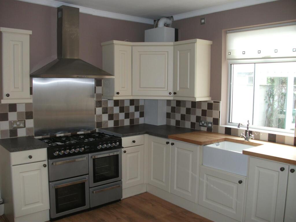 5 Wood St June 15 004.JPG