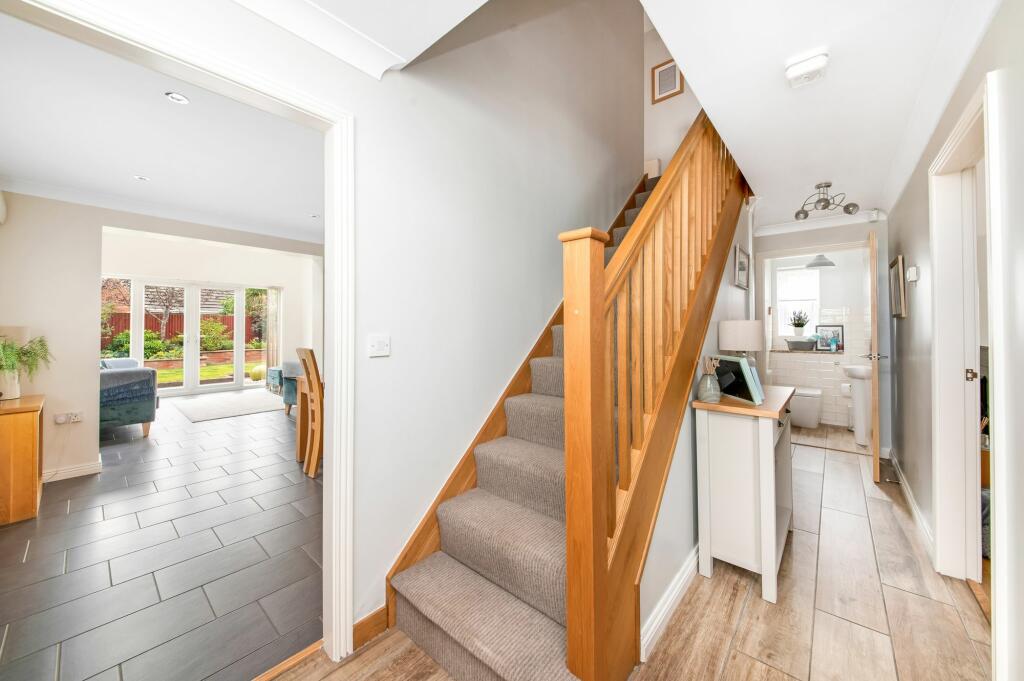 ENTRANCE HALLWAY