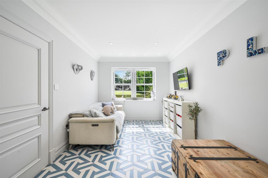 GREEN CURVE, 20- (11).jpg