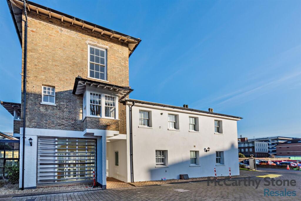 8638542-exterior05-800.jpg