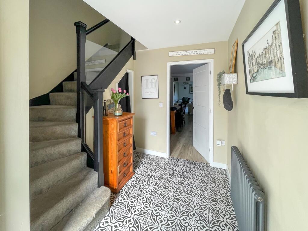 Entrance Hall EweMove Chester