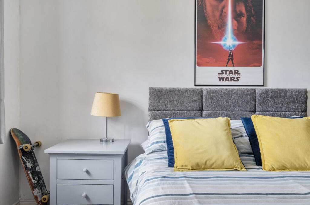 1343038-19-68a5ce...