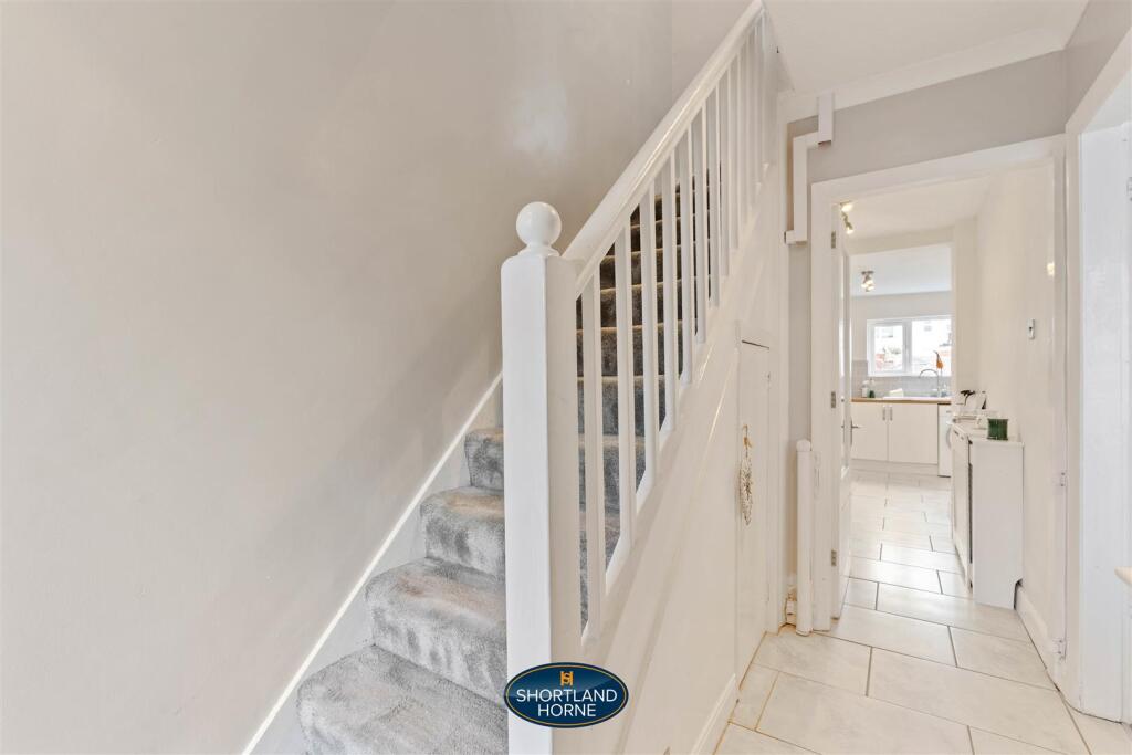 2 Jedburgh Grove (11 of 27).jpg