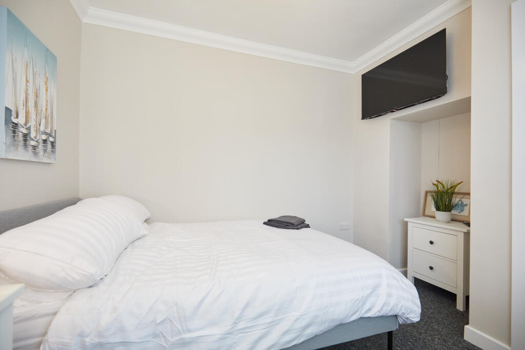 2 Barnesdale Road 1