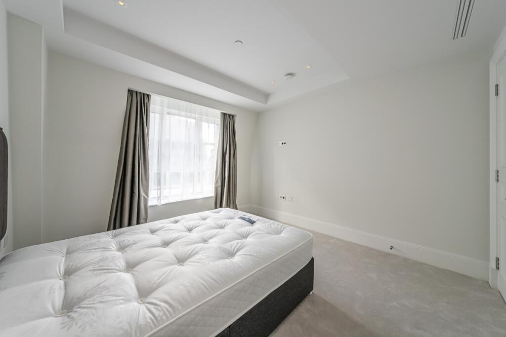 9-Millbank-007