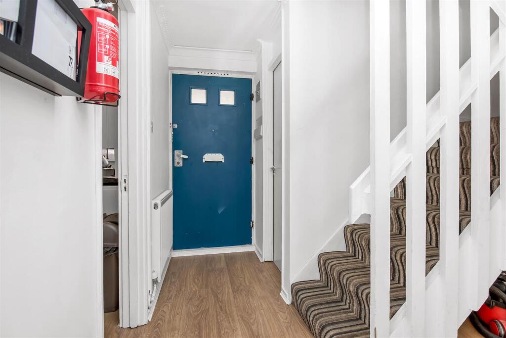 09.09.2021_6-Thornton-House-Townsend-Street-SE17-1