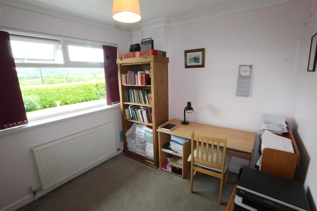 bed 2.JPG