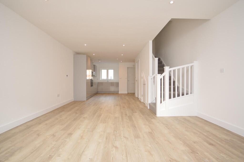 Open Plan Interna...