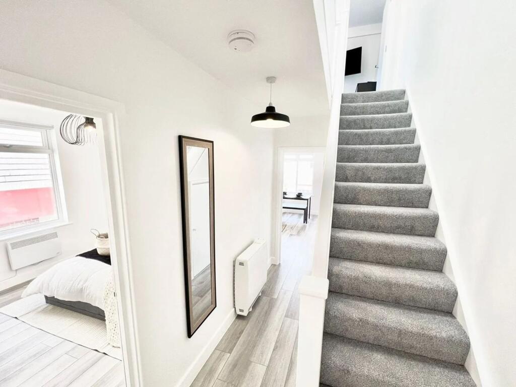 Passage &amp; Staircase