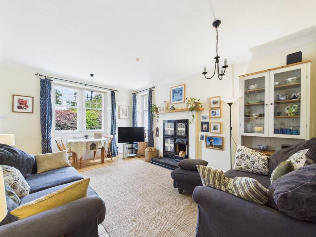 Dining/Sitting Room