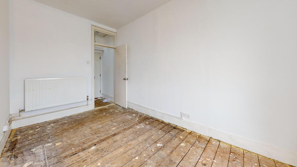 Flat 80, Kingsley Flats, Old Kent Road, Bermondsey, London, SE1 5UR