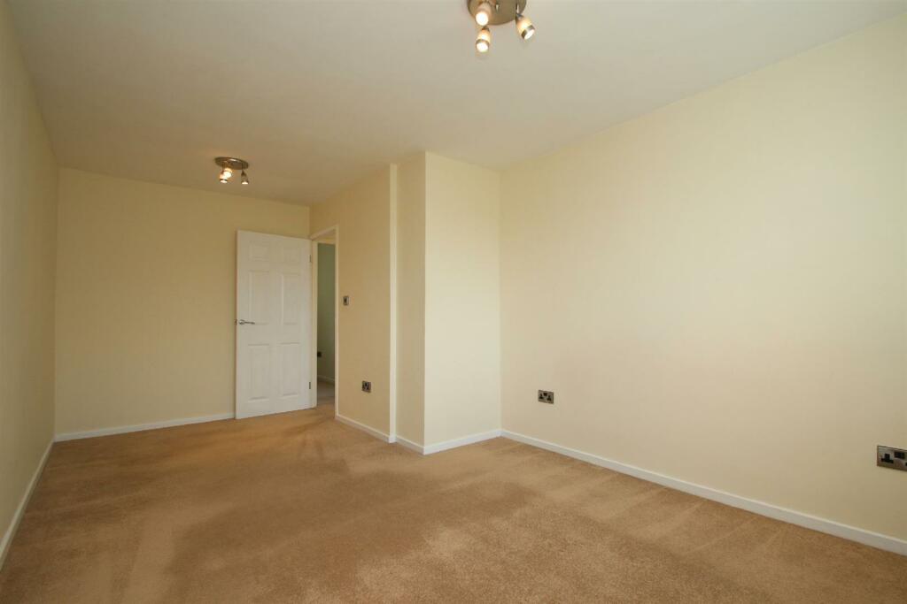 Bedroom 1 Aspect 2