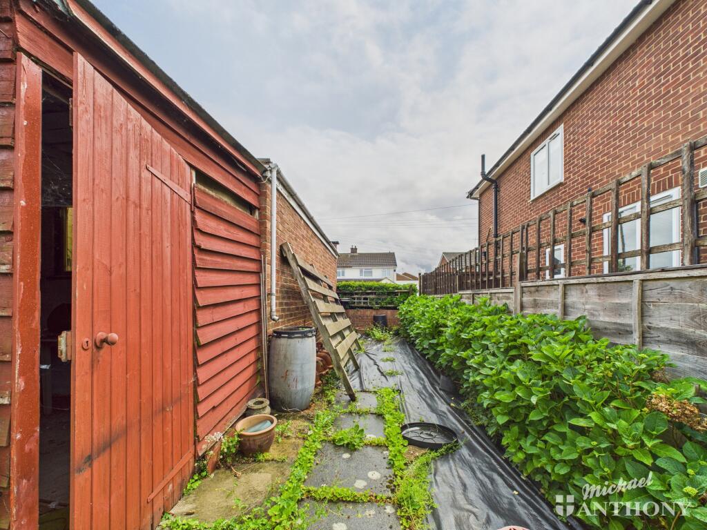 CAM02773G0-PR0307-STILL011