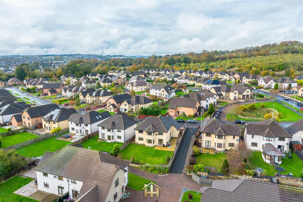 11 CASTLE WOOD AVE DD4 9FP 211025 EDIT (10 of 52).