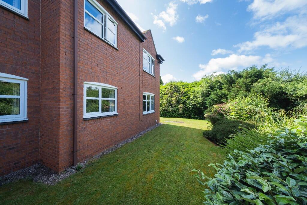 28 Rathbone Park-019.JPG