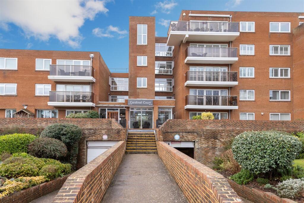 Cardinal Court-01.jpg