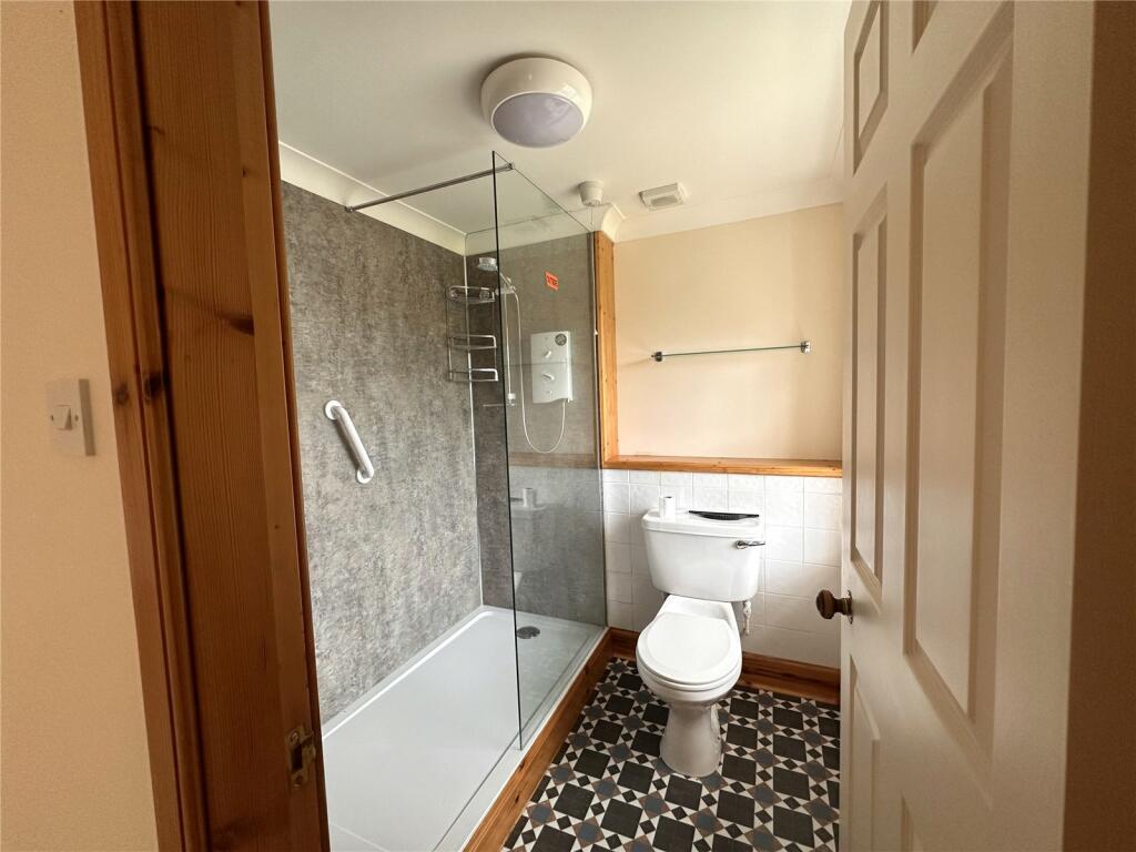 Bedroom 1 Ensuite