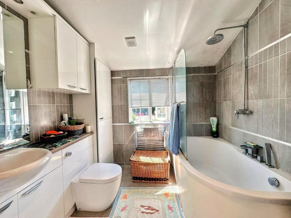 WhatsApp Image 20250711 at 124531_517c1e03.jpg