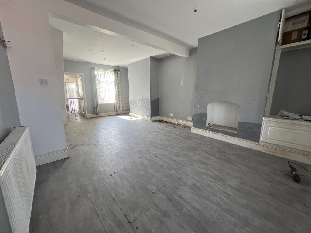 Lounge T202507301513.jpg