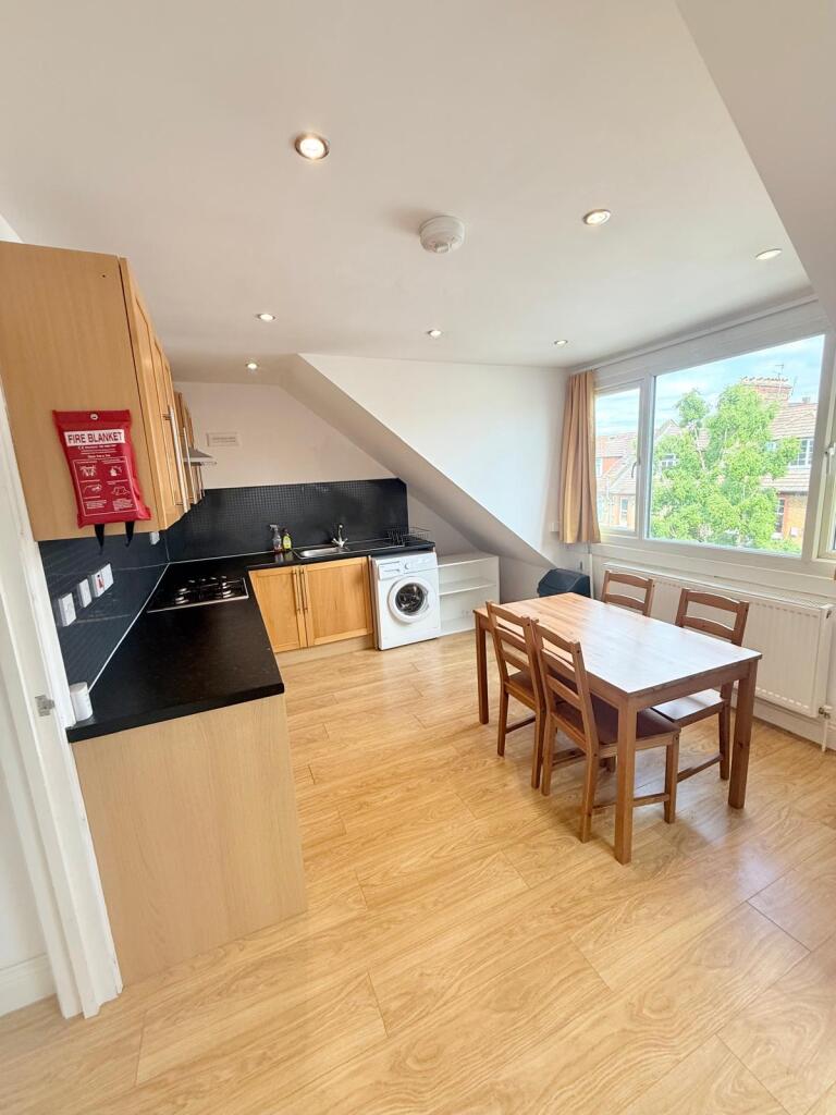 Open plan Kitchen &amp; Lounge