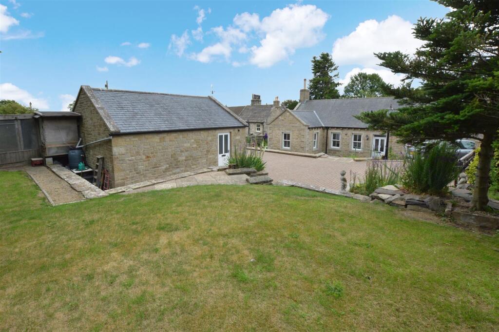 9018141-105277-133948761824440538-e83076d7-e9e1-b4