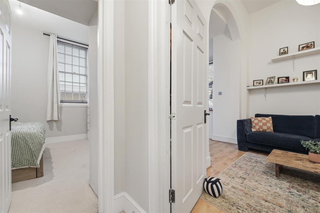 18 Osterley G Split.jpg