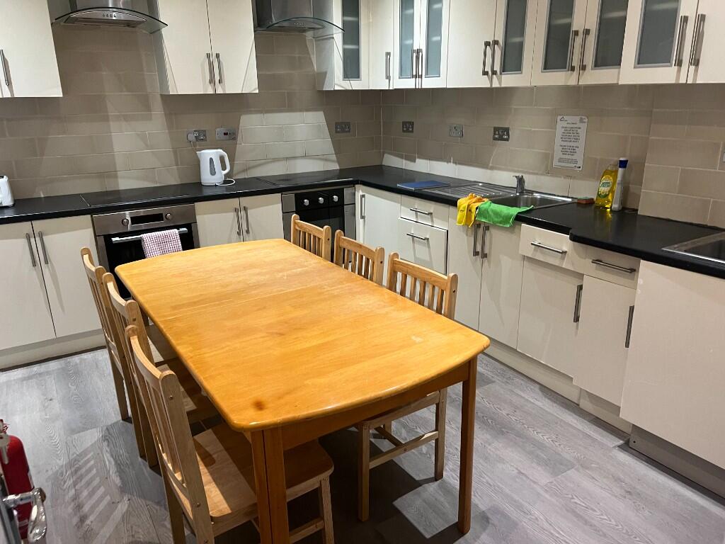 Adelaide Grove, London, W12