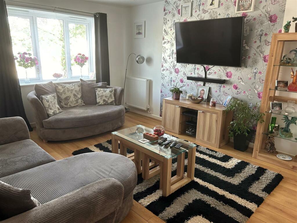 Sitting Room 1.jpg
