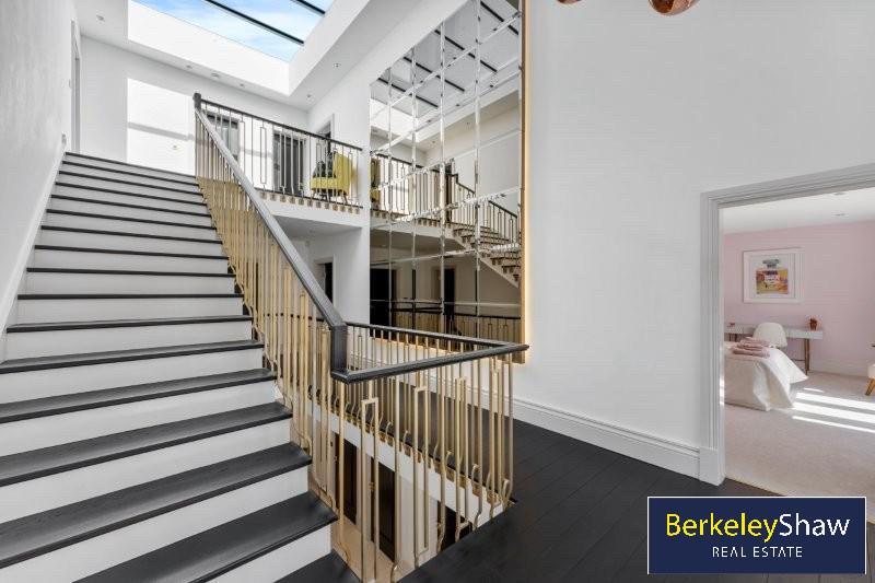 b32a4691--4512-85B6-34791144CEA5-41112-000005DA934