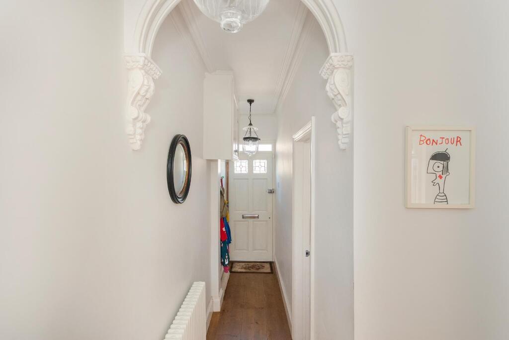 1I1RSE - Hallway C.jpg
