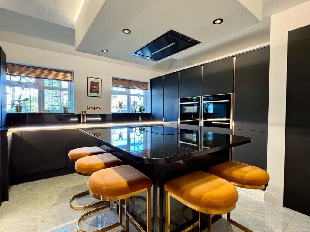 Breakfast Kitchen