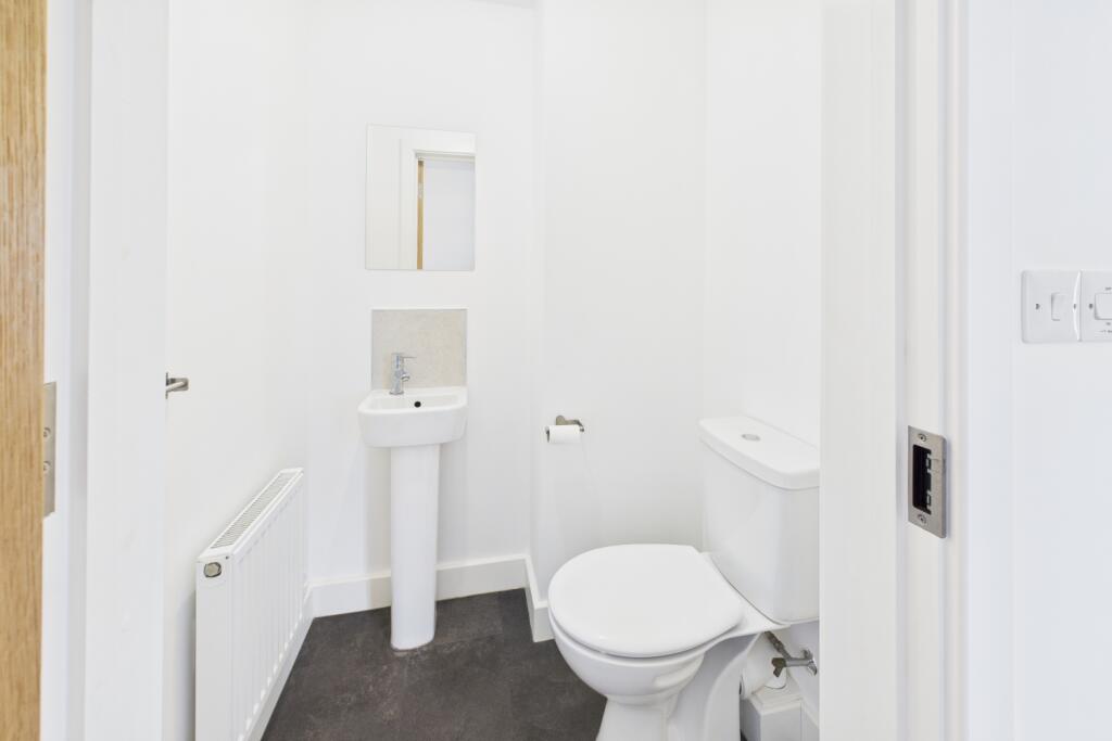 EweMove Spalding - Downstairs wc