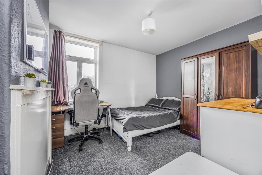 52 Alver Road, Fratton-PorticoMarketing-SoldBy-5.j